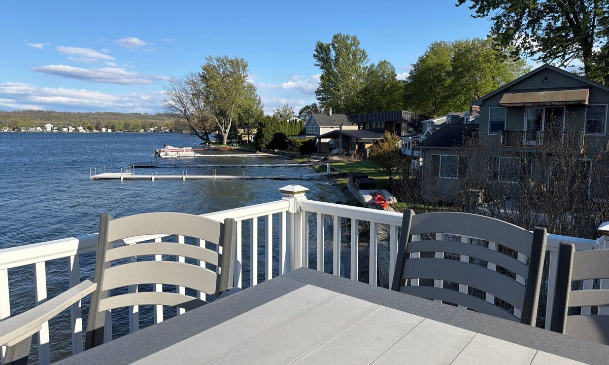 Geneseo House | Serene waterfront 3-bedroom house with AC in charming Geneseo on Conesus Lake!