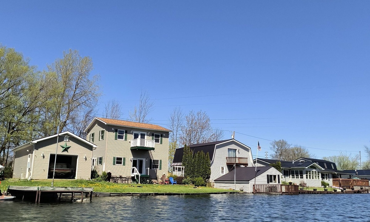 Perry House | Silver Lake, NY - Lakeside Retreat: 2025 Fall Dates Available!