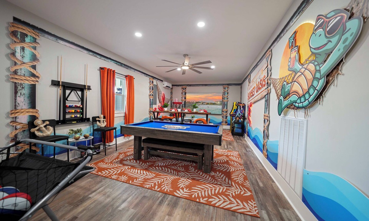 Holiday Beach House | Spacious Beach Retreat with Hot Tub & Game Room!