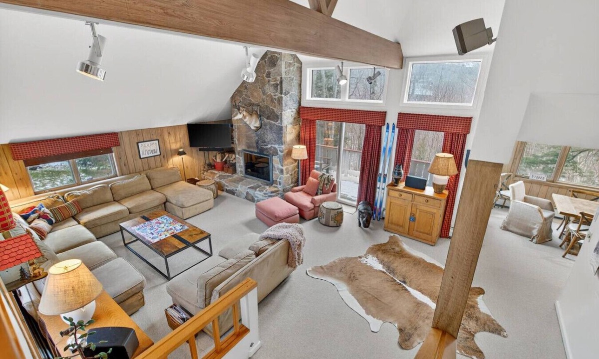 Stratton Mountain Villa | Spacious Piper Ridge Townhome Near Stratton