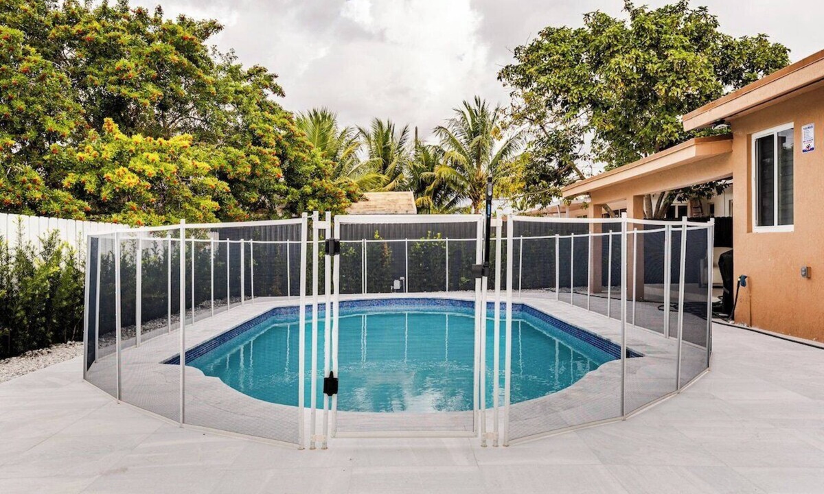 Fontainebleau Villa | Stylish Entire home in Miami, Florida, United States - Full Comfort & Privacy