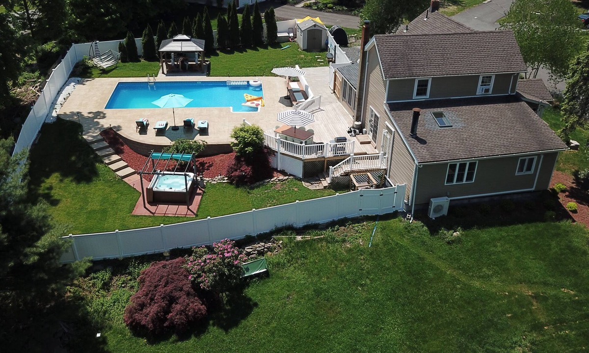 Harriman House | The Hudson Hideaway! Pool, Hot Tub, Sauna ~1HR to NYC