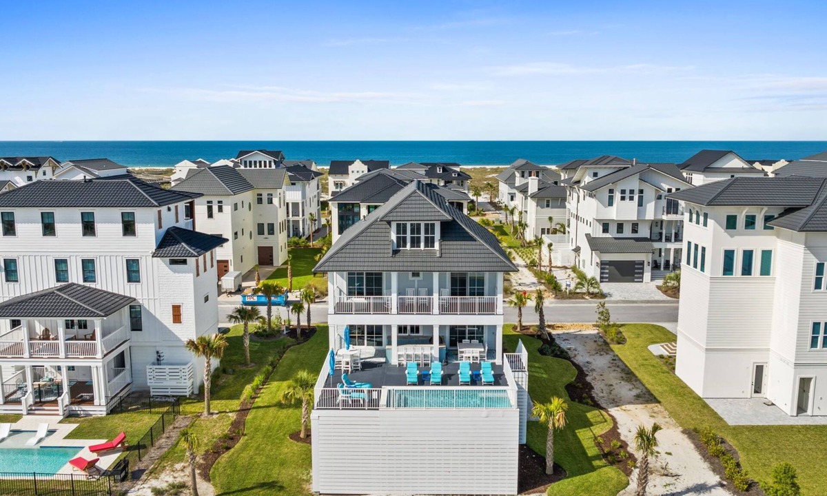 Bay County House | The Sea Suite: Lovely Sugar Sands Home- Priv. Pool, Sleeps 18, Game & Movie Room