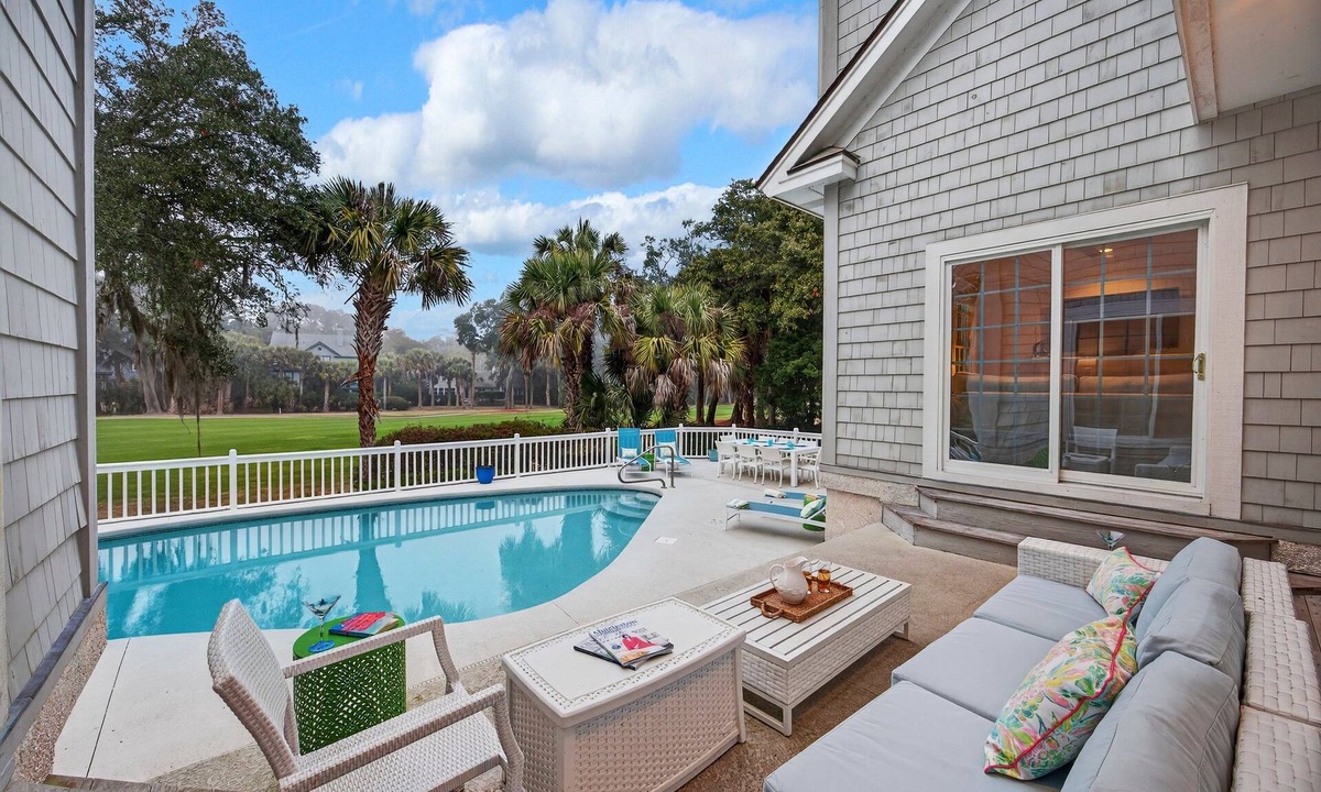 Vanderhorst Plantation House | Turtle Point Golf Views, Private Pool, Dog Friendly!