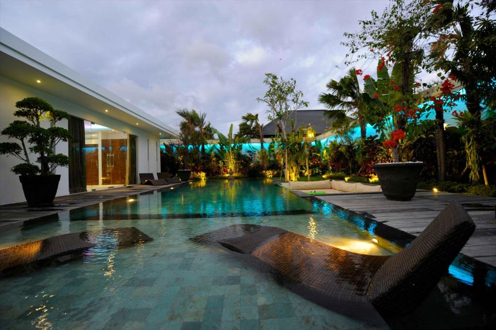 Sunset Road Villa | Villa Cantik