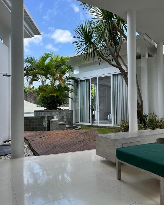 Central Seminyak Villa | Villa Sari