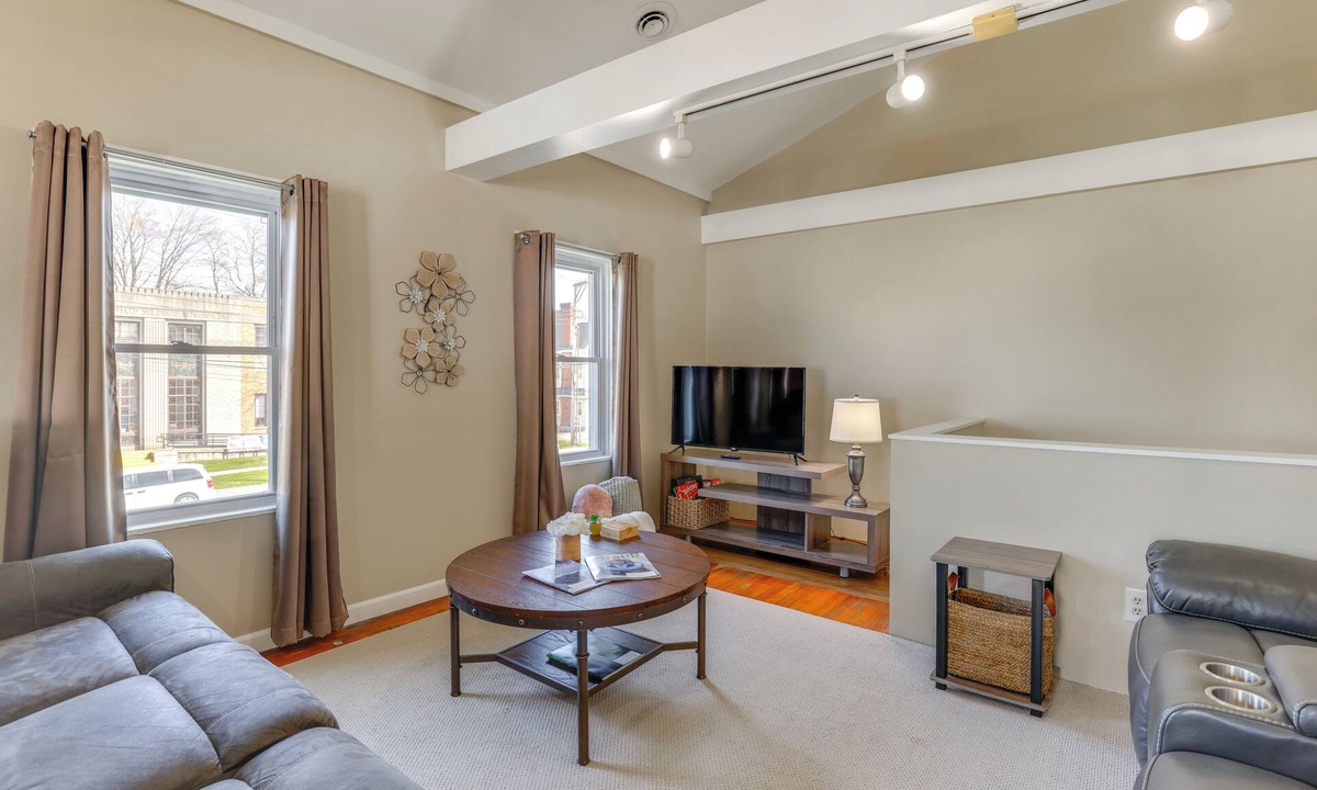 Seneca Falls Apartment | Walk to Dtwn: Seneca Falls Apt w/Fire Pit!