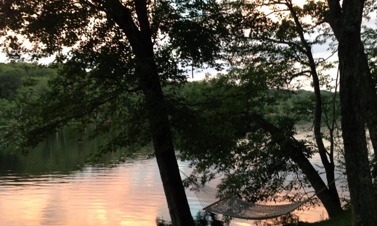 Bethlehem Village Cottage | Waterfront modern oasis under 2 hours from NYC. Lots to enjoy summer and fall!