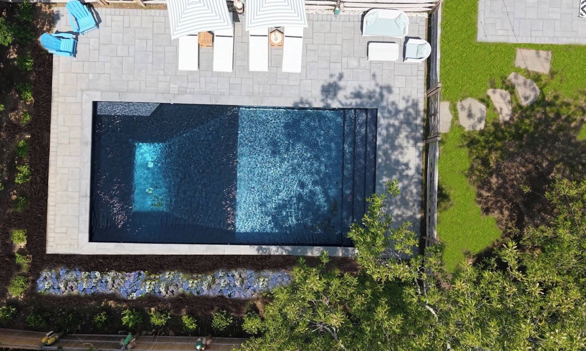 Cutchogue House | Your North Fork Happy Place—New Reno Built for Families w/Pool, Private Beach