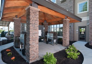 Free Daily Breakfast. Pool, Hot Tub & Gym Access.