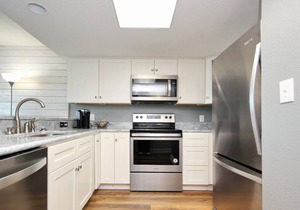 Stunning Oceanfront 2bd/2ba Condo in NMB