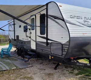 Beach Camper Gilchrist 