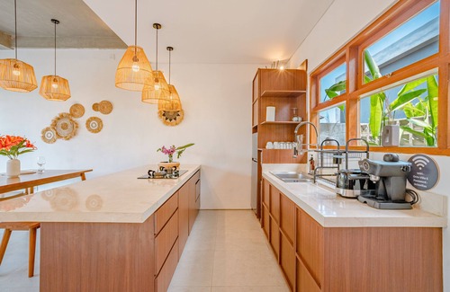 Berawa Villa | Octo 5 Villa by Betterplace