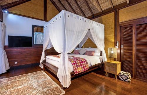 Banjar Semer Villa | Palm Merah Villa By Bali Cabin
