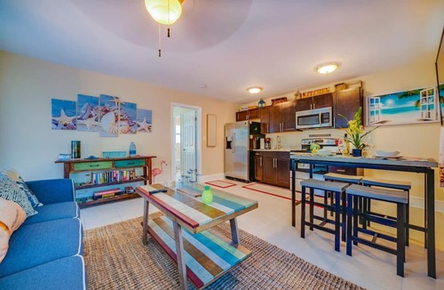 Poinsettia Heights Apartment | #1: Private Patio, 1BR, walk to Whole Foods