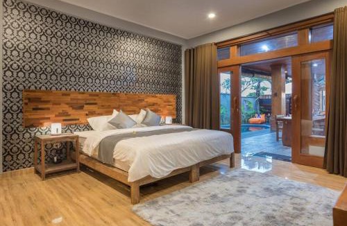 Batu Bolong Villa | 2 Bed Beachfront Villa Echo Beach