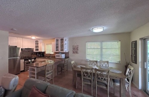 Highland Beach Villa | 2-bedroom villa just 6 minutes drive to Florida Atlantic University