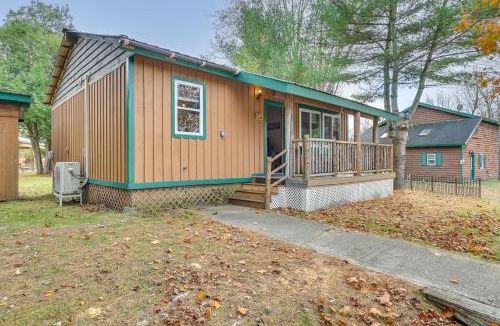 Peru House | 2 Mi to Lake Champlain: Cabin w/River Access!