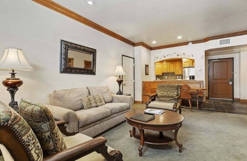 Midway Villa | 2020/22 | Premium 2BR Villa | Full Kitchen + Pool