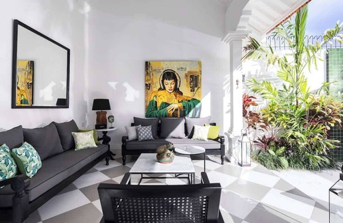 Berawa Villa | 2BR Villa Martini 1 Spacious Walk to FINNS Beach