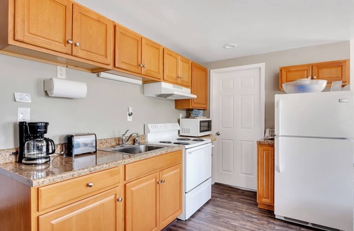 Cooperstown Cottage | 3 Bedroom Cottage that sleeps 10 minutes from Cooperstown on Otsego Lake
