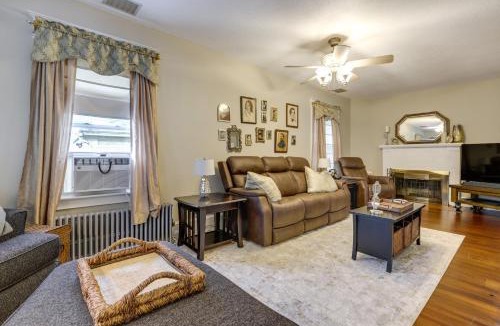 Springfield House | 3 Mi to Dtwn Springfield: Winter Retreat w/Office
