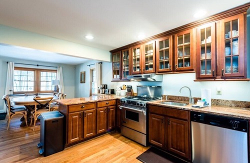 Harbert Cottage | (3 Nt Min!) Harbert Home With Hot Tub & Close To Beach!