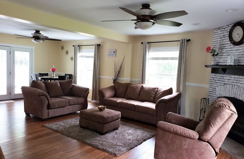 Corinth House | 6BR Family Retreat - Heated Pool & Game Room - Near Lake George & Saratoga