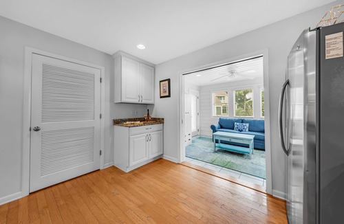 Spinnaker Beachhouses Villa | 736 Spinnaker! Pet Friendly, Walk to Ocean, Pools, Golf, Dining! Amenity access included!