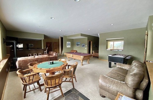 Forest Hills House | 8 bedrooms, amazing views, hot tub, theater, ski shuttle, 1 mile to town!