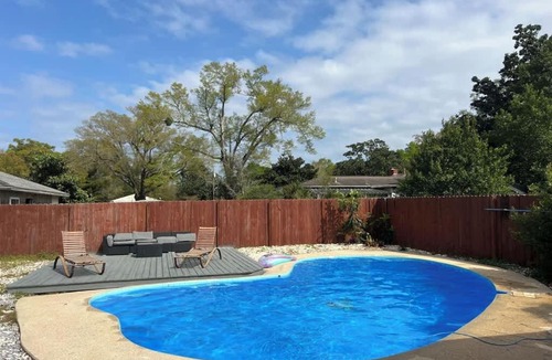 South Pensacola House | A Poolside Paradise
