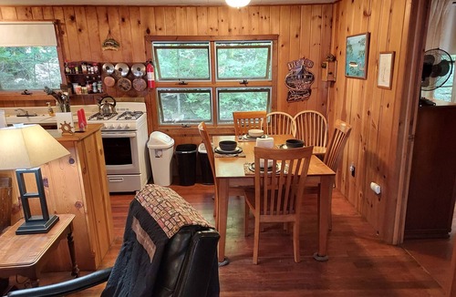 Skaneateles Cottage | A Wonderful Rustic Cottage on Skaneateles Lake