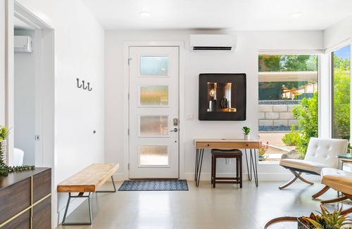 St. George House | Abby's Retreat 4 Bedroom Townhouse by RedAwning