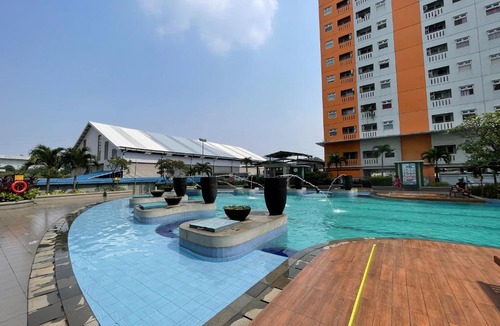 Rawasari Apartment | Apartemen Green Pramuka City by Erna