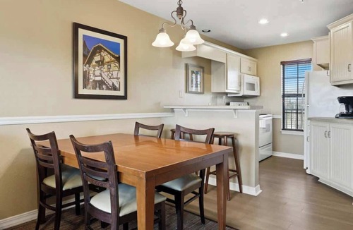 Clarkesville Apartment | Apple Mountain Resort | Resort Lifestyle Stay