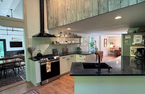 Callicoon Center House | Architectural Gem - Catskill Chalet, hot tub, wraparound deck on 6 acres