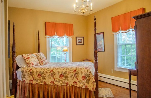 Clinton Hotel | Ashford Inn