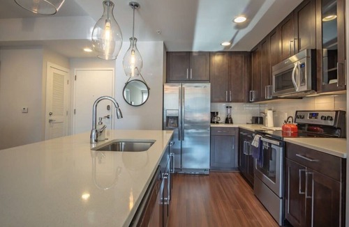 North Buckhead Apartment | Atlanta Buckhead Fully Furnished Apartment by RedAwning
