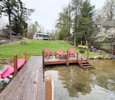 Pilot Knob House | Authentic Cottage on Lake George