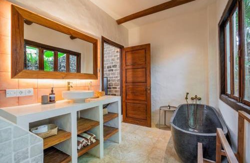 Pererenan Villa | BATU KACA - 3BR Private Villa in Pererenan