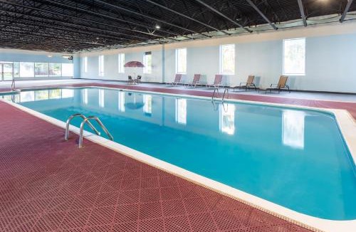 Queensbury Hotel | Baymont by Wyndham Queensbury/Lake George
