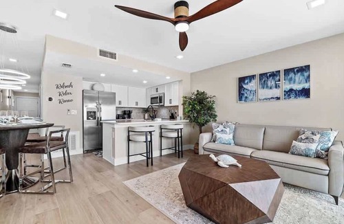 Holmes Beach Villa | Beachfront Paradise! Ground level with Heated pool
