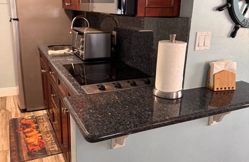 Hollywood Apartment | Beachfront with Private Pool ~ 1 Bedroom w/King Bed & FREE PARKING at the Beach