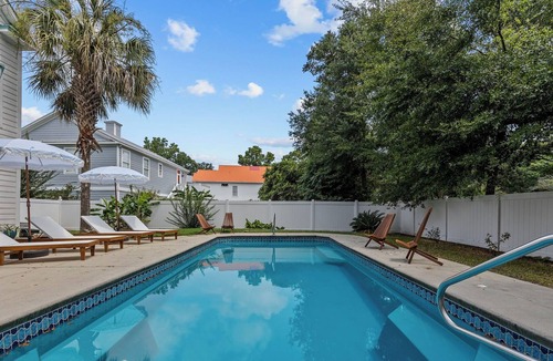 Murrells Inlet Villa | Beachside Bliss: Relax in Our 4-Bedroom Retreat!