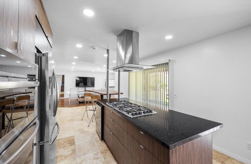 Olde Carlsbad House | Beachside Work & Creativity Retreat