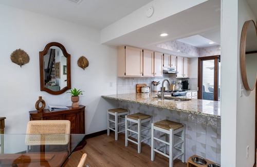 Spinnaker Beachhouses Villa | Beautiful 2BR/2BA Villa! Walk to Beach & Club! Amenity Cards! Dog Friendly!