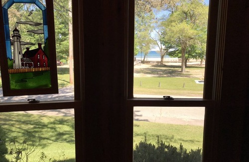 Oscoda House | Beautiful Beachfront Custom Log Cabin on Lake Huron