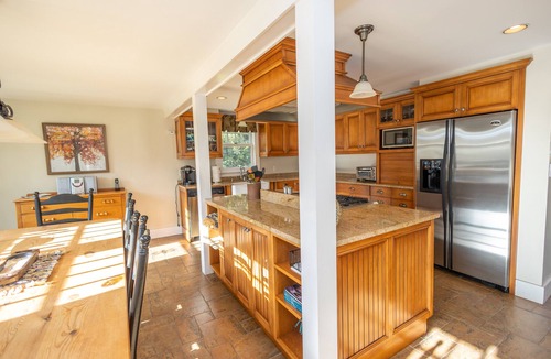 Maplecrest House | Beautiful Catskills country retreat -neighboring reservoir/recreation area