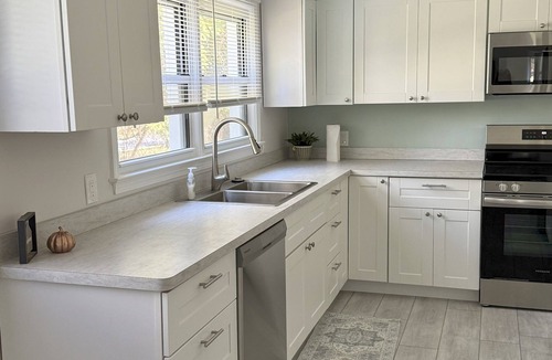 Bath House | Beautiful, CLEAN Home Close to MSU and Downtown in a Safe Country Setting