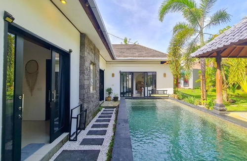 Pererenan Villa | Beautiful & Cozy 2 Bedroom Villa Near the Beach